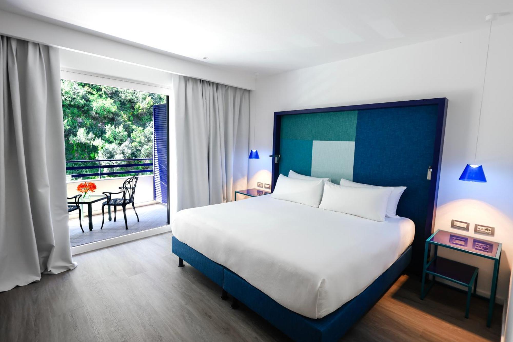 Hilton Sorrento Palace Екстериор снимка