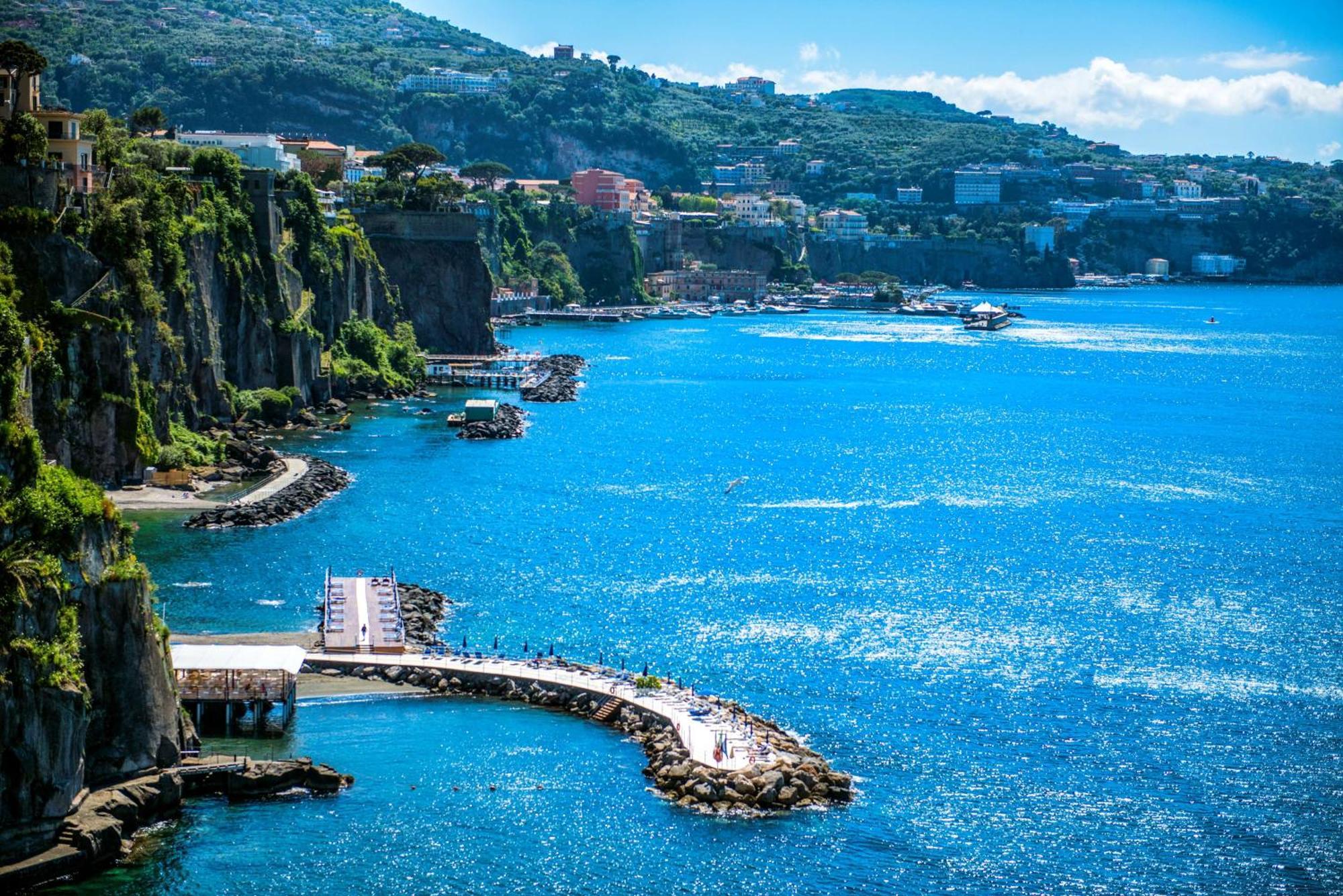 Hilton Sorrento Palace Екстериор снимка
